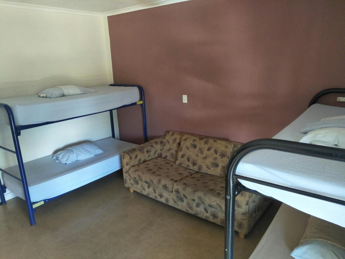 Palm Court Backpackers Albergue Katherine Exterior foto